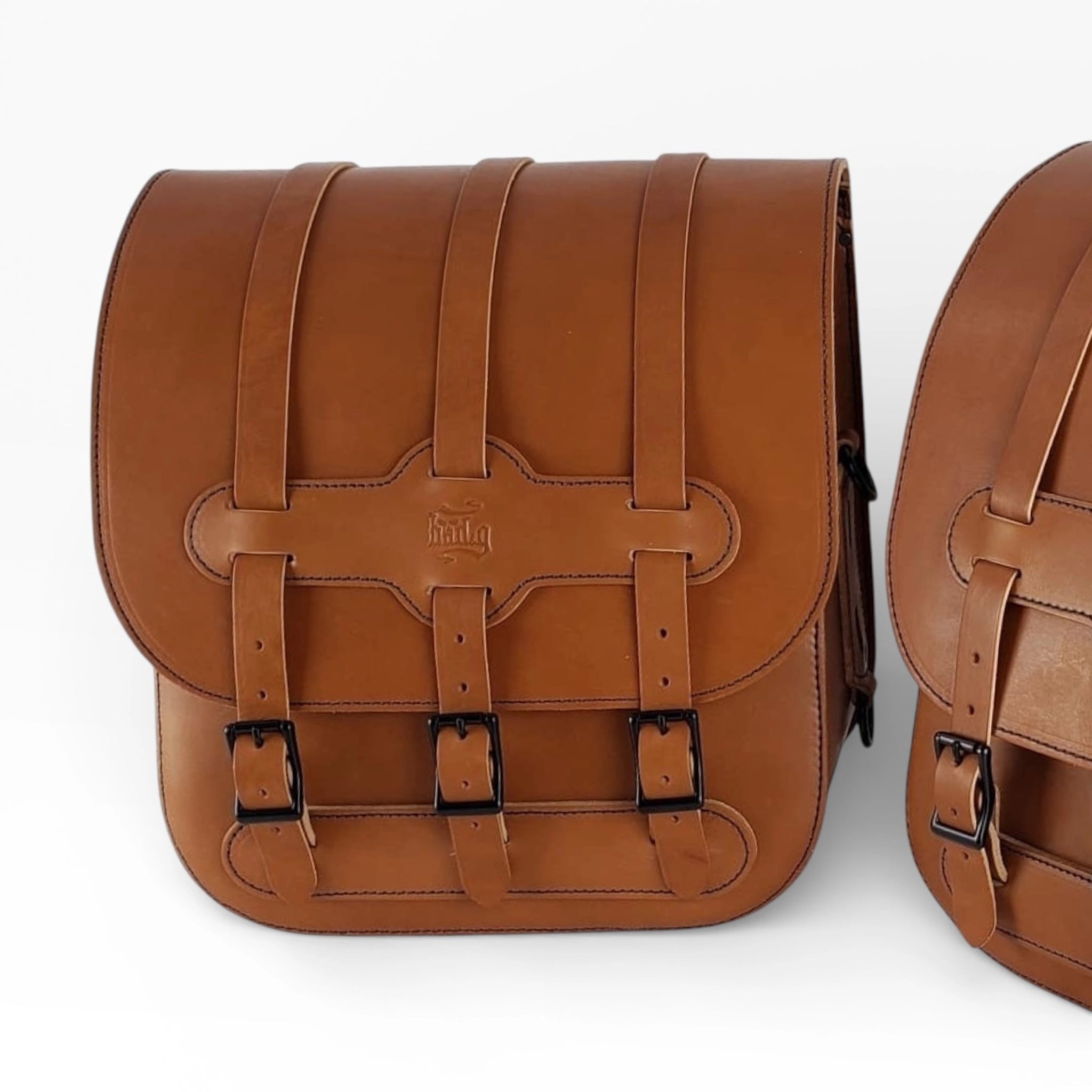 CUSTOM BUILD: The "London Tan" Touring Suite (US01 Bags + Matching Seat & Backrest)