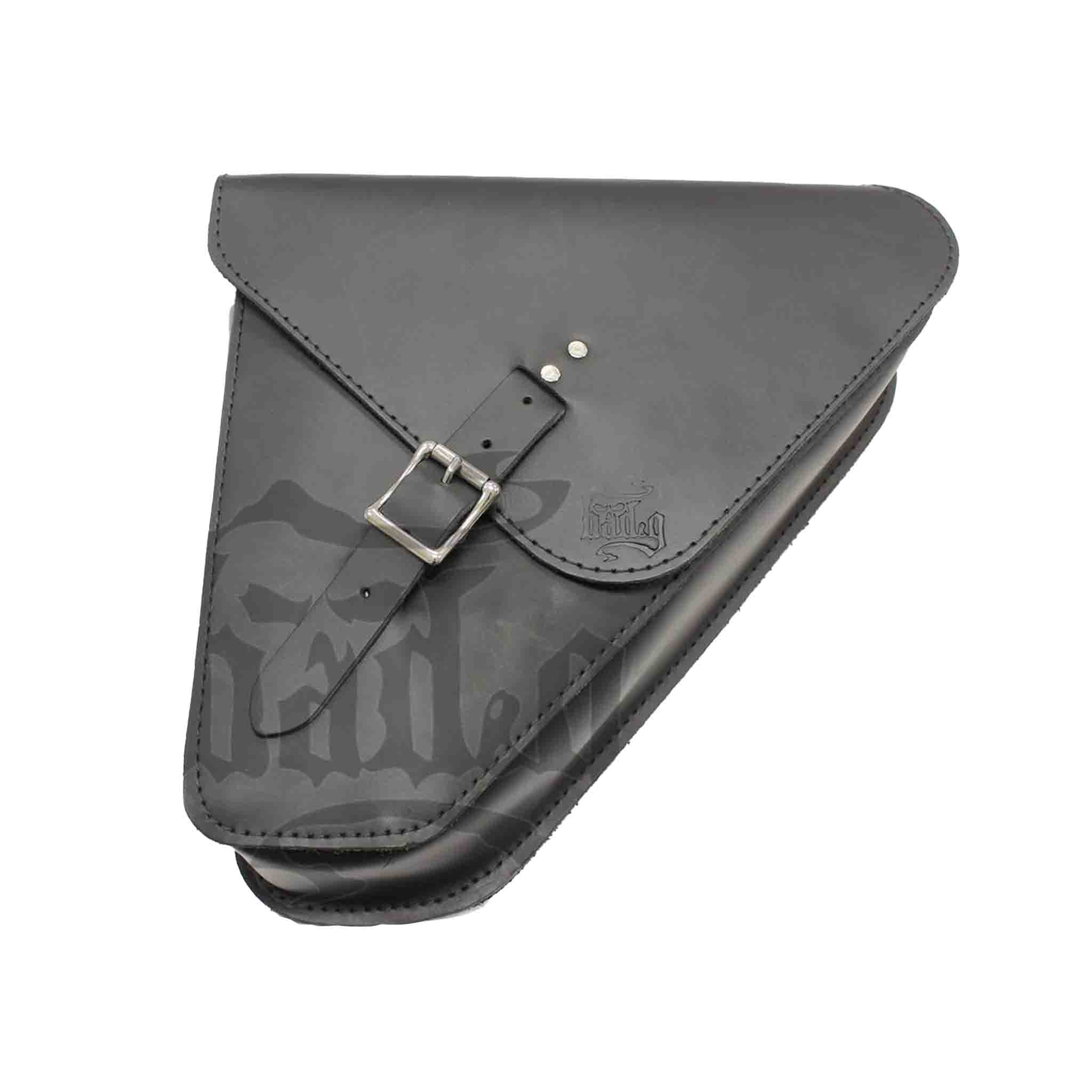 Upgrade your Harley-Davidson® Dyna with the DR032 Dyna Right Side Solo Bag. Hand crafted in USA with premium leather and top quality hardware. Durable and stylish, it's the perfect fit for your motorcycle.