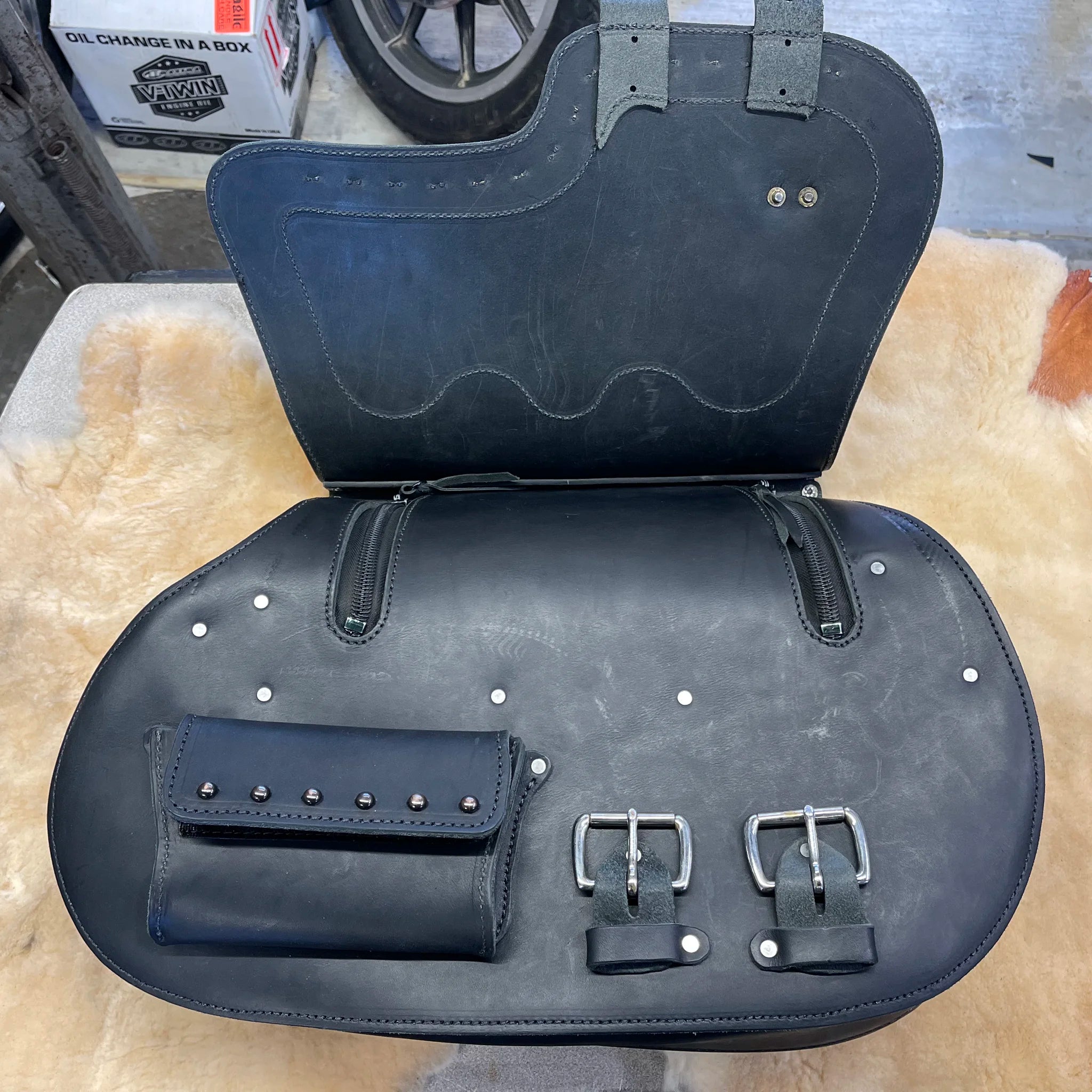 RESTORATION SERVICE: 1998 H-D Fat Boy OEM Saddlebag Rebuild