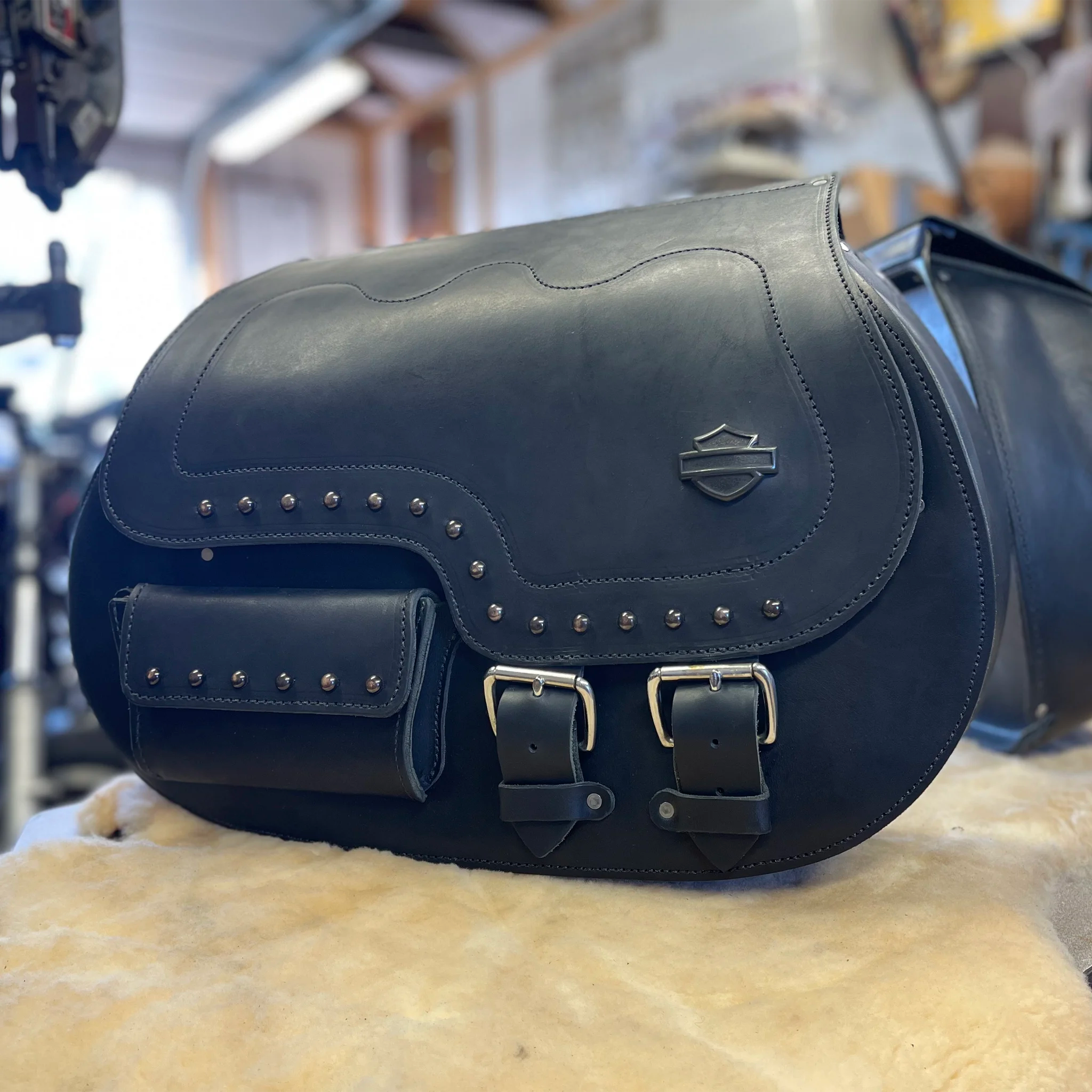 RESTORATION SERVICE: 1998 H-D Fat Boy OEM Saddlebag Rebuild
