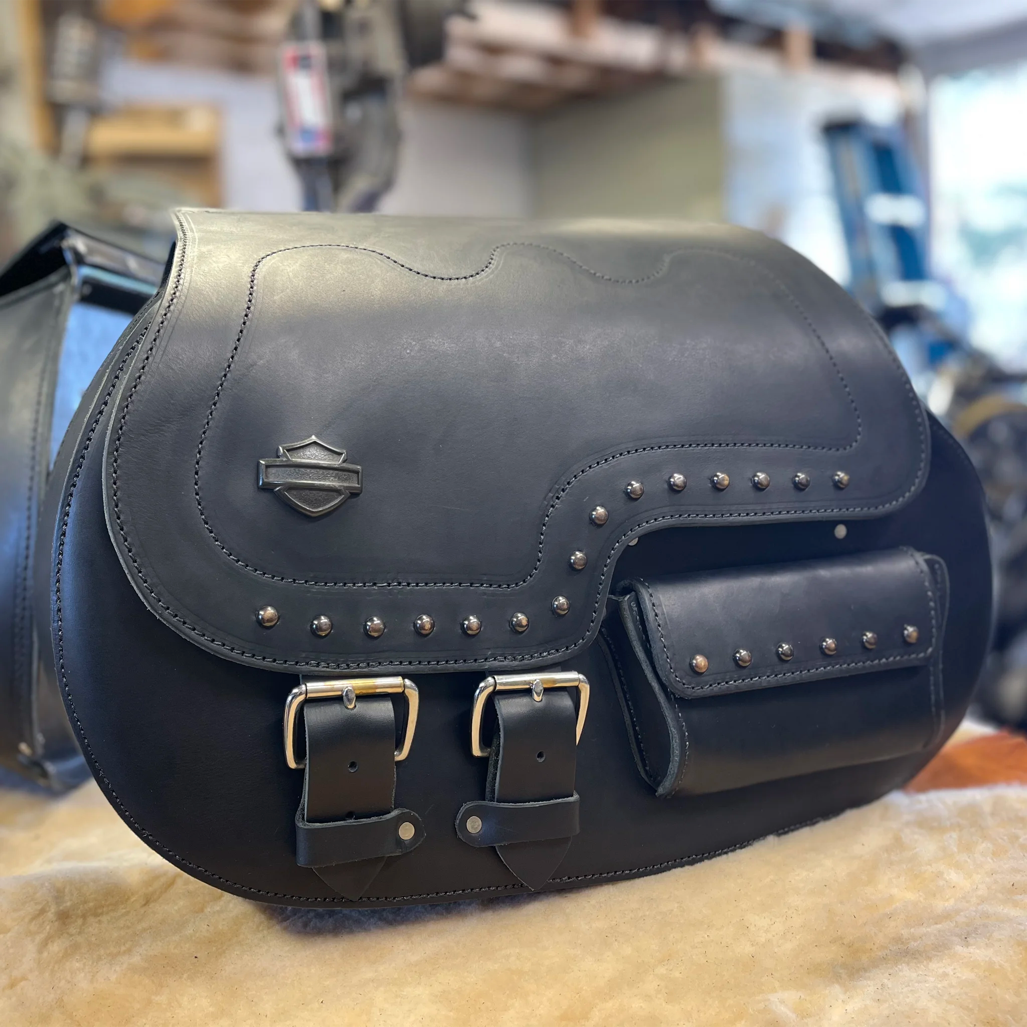 RESTORATION SERVICE: 1998 H-D Fat Boy OEM Saddlebag Rebuild