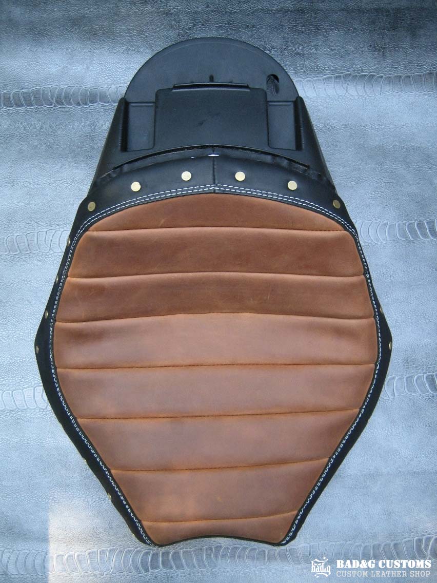 Custom Leather Café Racer Seat | Ducati Sport 1000 (SportClassic)