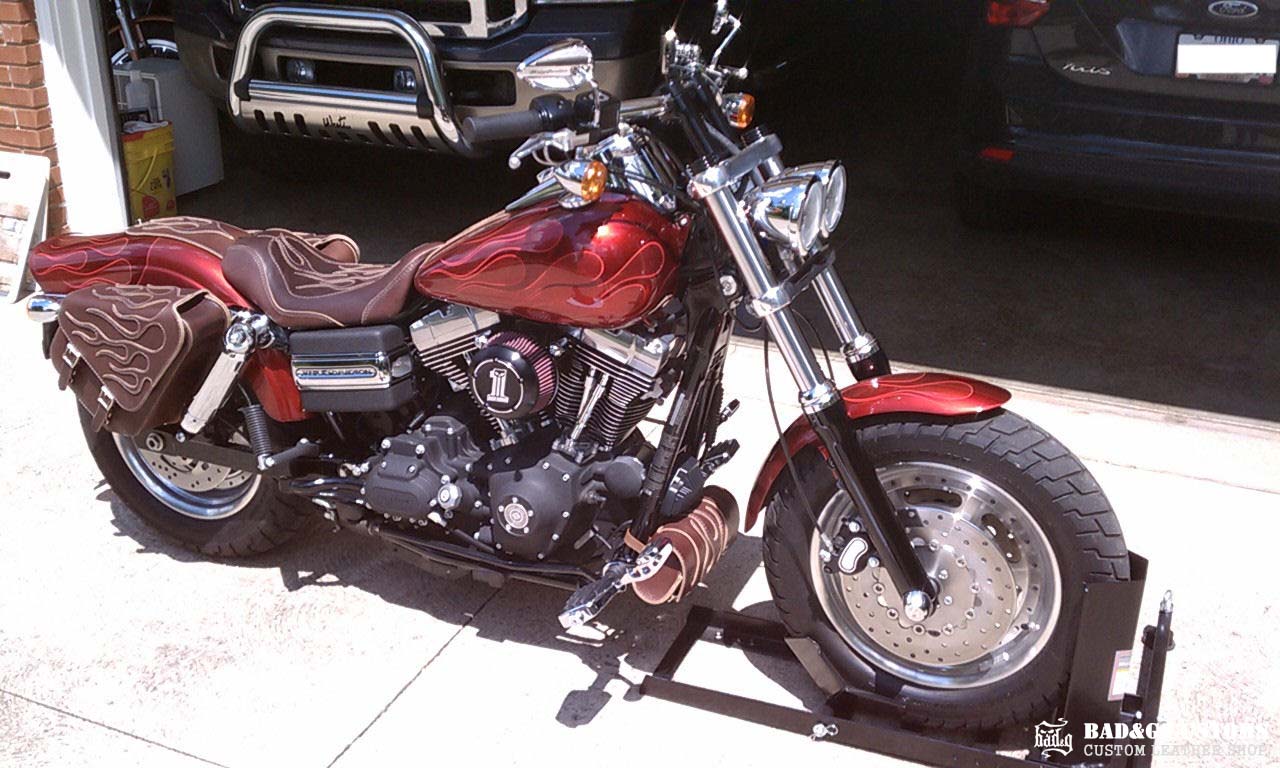 Custom Leather Flame Seat & Saddlebags Set | Harley-Davidson Dyna