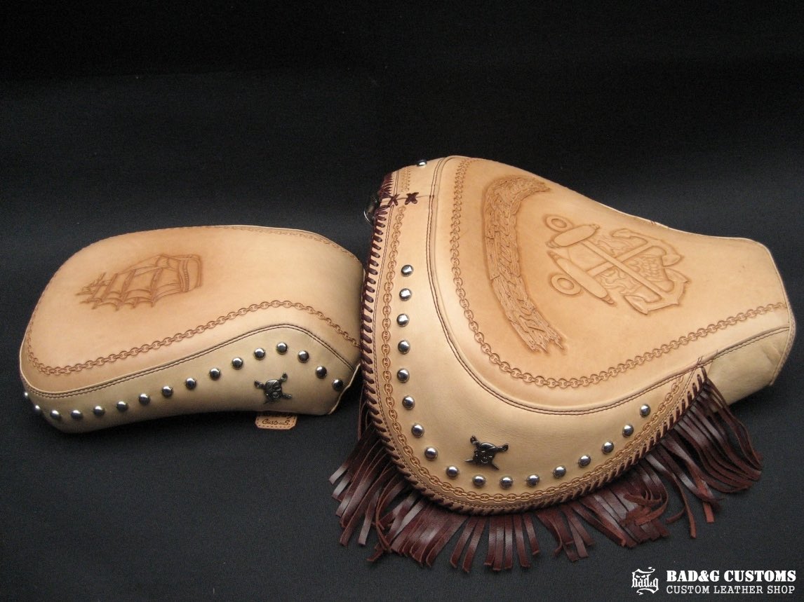 Suzuki Boulevard Veg Tan Tooled Seat and Saddlebags Set