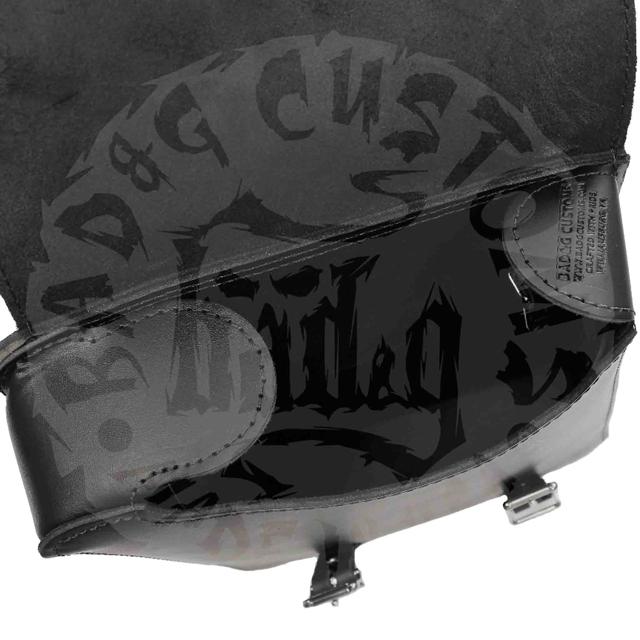 Upgrade your Triumph Bonneville T100 T120 with the TL01 Left Side Solo Bag. Hand crafted in USA with premium leather and top quality hardware. Durable and stylish, it's the perfect fit for your motorcycle.