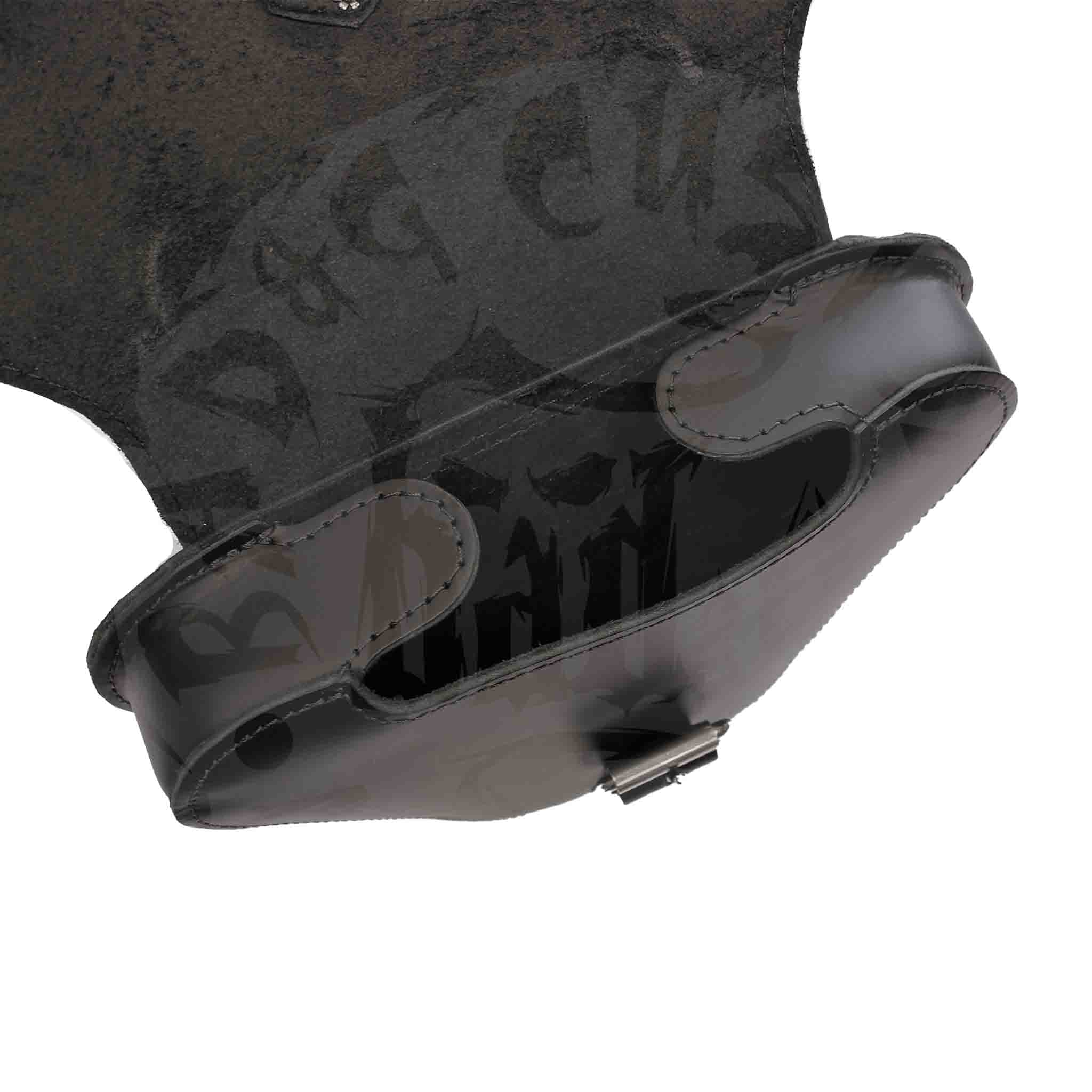 Upgrade your Triumph Bonneville, Street Twin, Street Cup, Thruxton or Scrambler with the TSB01 Side Cover Solo Bag. Hand crafted in USA with premium leather and top quality hardware. Durable and stylish, it's the perfect fit for your motorcycle.