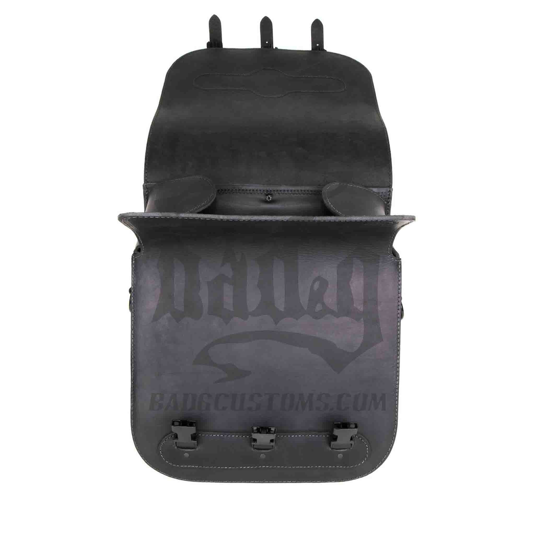 Upgrade your ride with the US01 Heavy Duty Saddlebags. Hand crafted in USA with premium veg tan steer hide leather and stainless steel hardware. Durable and stylish, they are the perfect fit for your motorcycle.